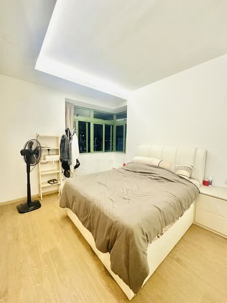 Windermere, 32 Choa Chu Kang Street 64, 3 Bedrooms, 1,281 sqft, Condominium For Sale, by Patrick Chiok, 500174306 - Bedroom - PropertyGuru.com.sg