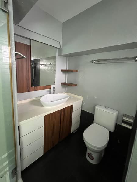 103A Edgefield Plains, 103A Edgefield Plains, 3 Bedrooms, 1,184 sqft, HDB Flat For Rent, by Michelle Hiang, 500174313 - Bathroom - PropertyGuru.com.sg