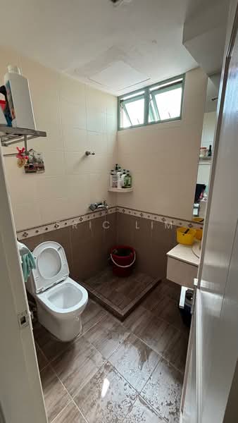 Hillview Park, 19A Hillview Avenue, 3 Bedrooms, 1,453 sqft, Condominium For Sale, by Eric Lim, 500174315 - Bathroom - PropertyGuru.com.sg