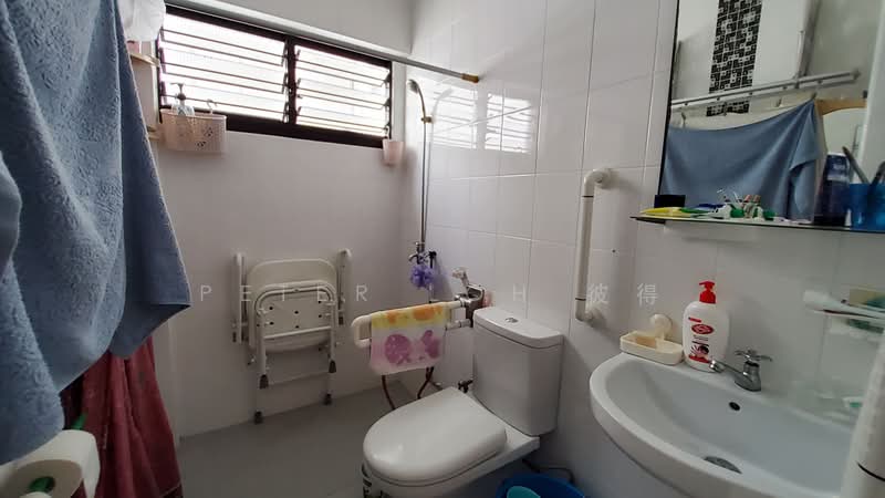 788 Yishun Avenue 2, 788 Yishun Avenue 2, 3 Bedrooms, 1,302 sqft, HDB Flat For Sale, by Peter Loh 彼得, 500174317 - Bathroom - PropertyGuru.com.sg