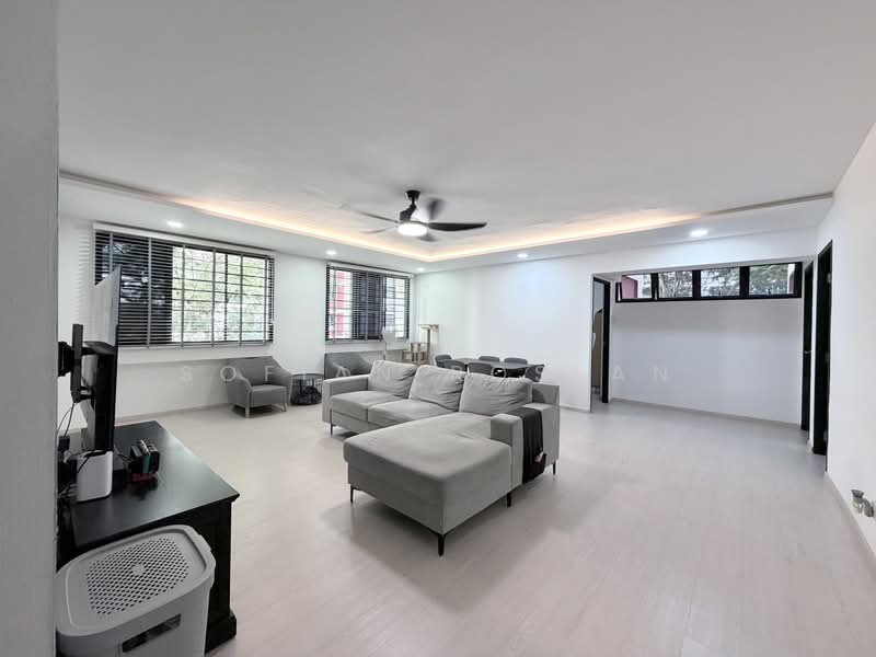306 Tampines Street 32, 306 Tampines Street 32, 4 Bedrooms, 1,485 sqft, HDB Flat For Sale, by Sofian Roslan, 500174325 - Living Room - PropertyGuru.com.sg