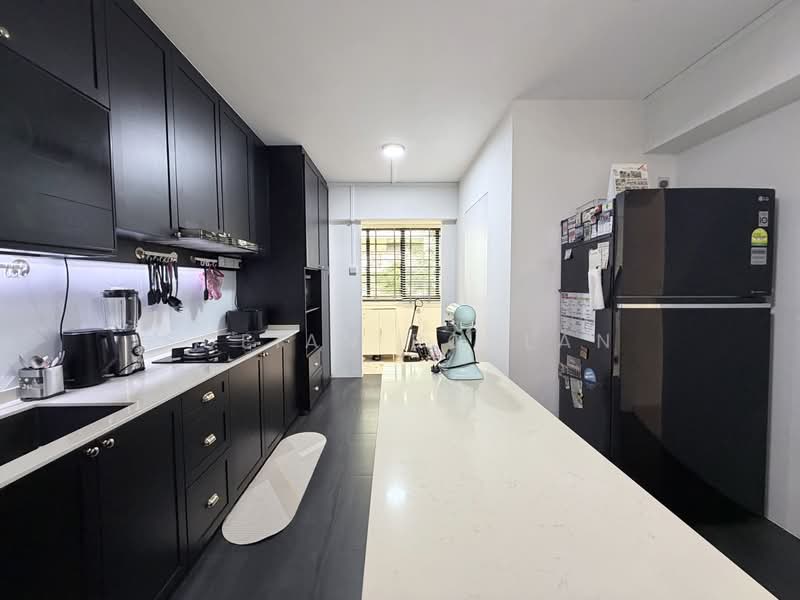 306 Tampines Street 32, 306 Tampines Street 32, 4 Bedrooms, 1,485 sqft, HDB Flat For Sale, by Sofian Roslan, 500174325 - Kitchen - PropertyGuru.com.sg