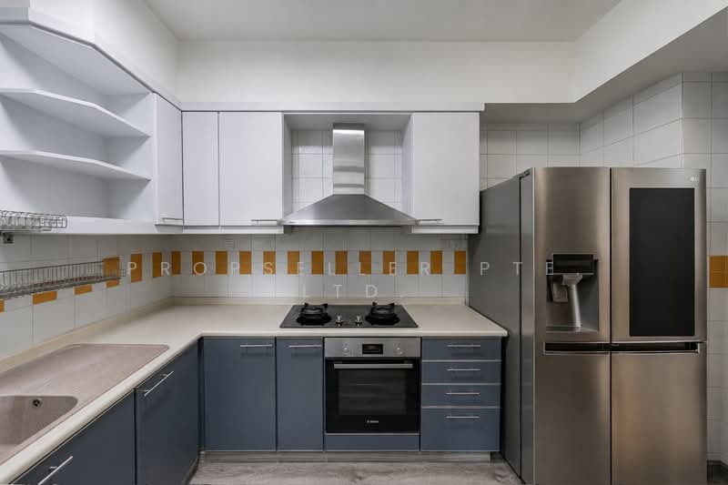 The Floravale, 218 Westwood Avenue, 3 Bedrooms, 1,238 sqft, Executive Condominium For Sale, by Warren Chan, 500174329 - Kitchen - PropertyGuru.com.sg