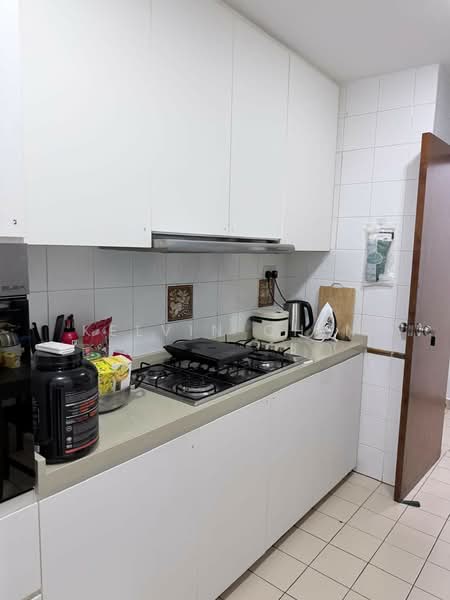 The Anchorage, 370F Alexandra Road, Room Rental, 180 sqft, Condominium For Rent, by Kelvin Chin, 500174331 - Kitchen - PropertyGuru.com.sg