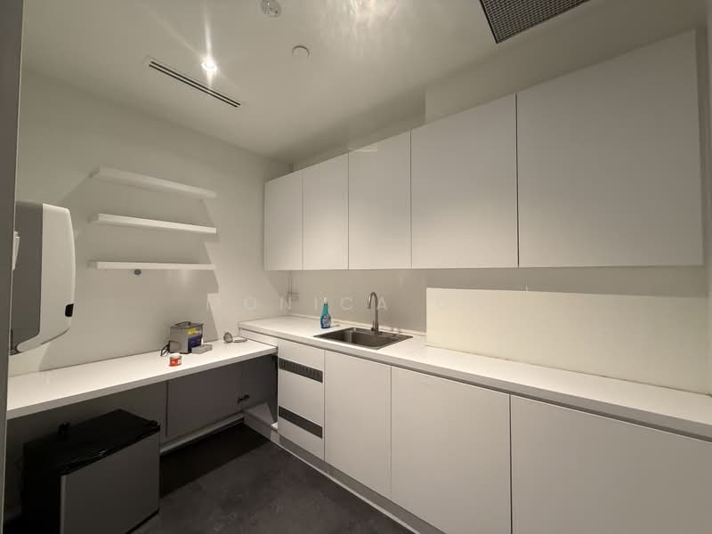 TripleOne Somerset, 111 Somerset Road, Orchard / River Valley, 711 sqft, Medical For Rent, by Monica Oh, 500174332 - Interior - CommercialGuru.com.sg