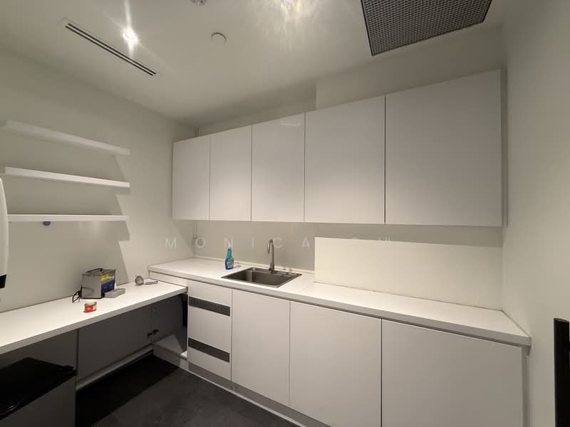 TripleOne Somerset, 111 Somerset Road, Orchard / River Valley, 711 sqft, Medical For Rent, by Monica Oh, 500174332 - Interior - CommercialGuru.com.sg