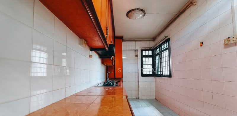 141 Lorong 2 Toa Payoh, 141 Lorong 2 Toa Payoh, 3 Bedrooms, 925 sqft, HDB Flat For Sale, by Mirza Subari, 500174336 - Kitchen - PropertyGuru.com.sg