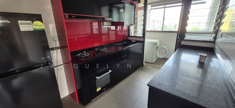 650 Ang Mo Kio Street 61, 650 Ang Mo Kio Street 61, 2 Bedrooms, 721 sqft, HDB Flat For Sale, by Jacquelyn Wong, 500174342 - Kitchen - PropertyGuru.com.sg