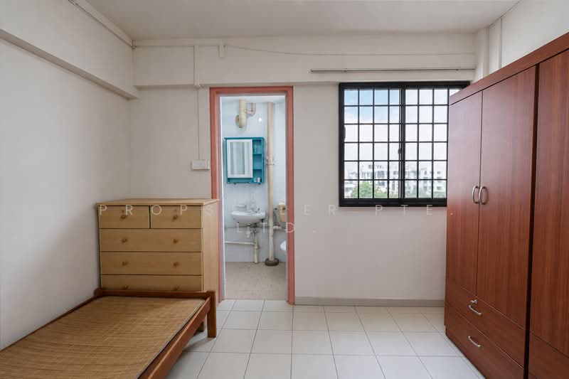 403 Fajar Road, 403 Fajar Road, 3 Bedrooms, 904 sqft, HDB Flat For Sale, by ADNIX LIU, 500174350 - Bedroom - PropertyGuru.com.sg