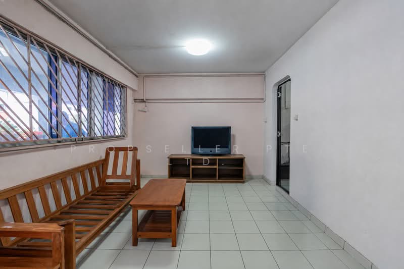 403 Fajar Road, 403 Fajar Road, 3 Bedrooms, 904 sqft, HDB Flat For Sale, by ADNIX LIU, 500174350 - Living Room - PropertyGuru.com.sg