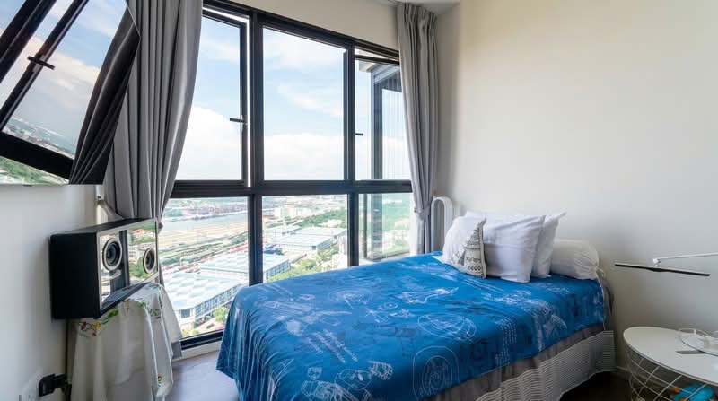 Avenue South Residence, 13 Silat Avenue, 4 Bedrooms, 1,496 sqft, Condominium For Sale, by Han Jun An, 500174352 - Bedroom - PropertyGuru.com.sg
