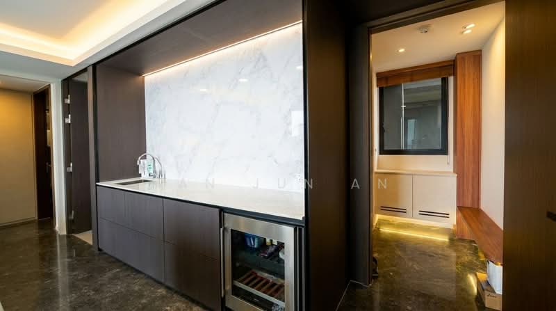 Avenue South Residence, 13 Silat Avenue, 4 Bedrooms, 1,496 sqft, Condominium For Sale, by Han Jun An, 500174352 - Entrace / Dry Kitchen - PropertyGuru.com.sg