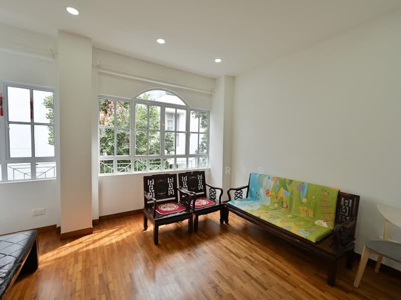 Loyang Court, Jalan Loyang Besar, 6 Bedrooms, 1,917 sqft, Terraced House For Rent, by SH. Idris, 500174353 - Living Room - PropertyGuru.com.sg