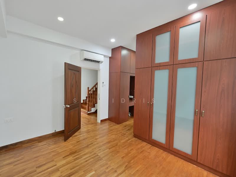 Loyang Court, Jalan Loyang Besar, 6 Bedrooms, 1,917 sqft, Terraced House For Rent, by SH. Idris, 500174353 - Interior - PropertyGuru.com.sg
