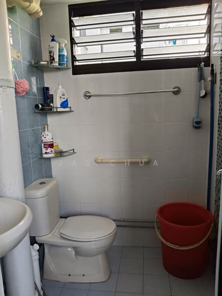511 West Coast Drive, 511 West Coast Drive, 3 Bedrooms, 980 sqft, HDB Flat For Sale, by Jas Chua, 500174355 - Bathroom - PropertyGuru.com.sg
