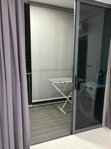 Silverscape, 39 LORONG 32 GEYLANG, 2 Bedrooms, 602 sqft, Apartment For Rent, by Josephine, 500174357 - Balcony - PropertyGuru.com.sg