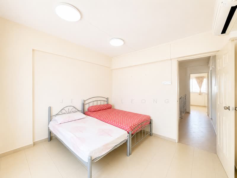 230 Hougang Avenue 1, 230 Hougang Avenue 1, 4 Bedrooms, 1,528 sqft, HDB Flat For Sale, by Jeric Leong, 500174359 - Bedroom - PropertyGuru.com.sg
