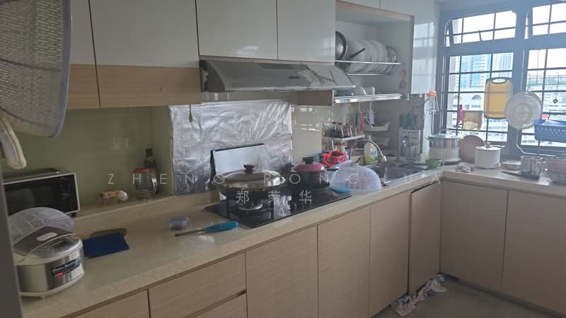 297 Bukit Batok Street 22, 297 Bukit Batok Street 22, Room Rental, 120 sqft, HDB Flat For Rent, by Zheng Ronghua 郑荣华, 500174365 - Kitchen - PropertyGuru.com.sg