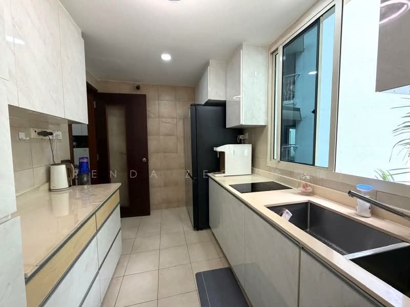 Rio Vista, 10 Upper Serangoon View, 3 Bedrooms, 1,605 sqft, Condominium For Rent, by Brenda Zee (徐黎倫), 500174369 - Kitchen - PropertyGuru.com.sg