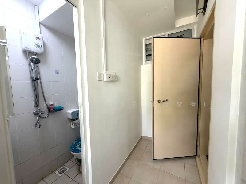 Rio Vista, 10 Upper Serangoon View, 3 Bedrooms, 1,605 sqft, Condominium For Rent, by Brenda Zee (徐黎倫), 500174369 - Bathroom - PropertyGuru.com.sg