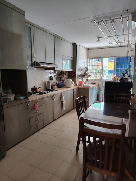 622 Yishun Ring Road, 622 Yishun Ring Road, 2 Bedrooms, 720 sqft, HDB Flat For Rent, by Annie Chen, 500174373 - Kitchen - PropertyGuru.com.sg
