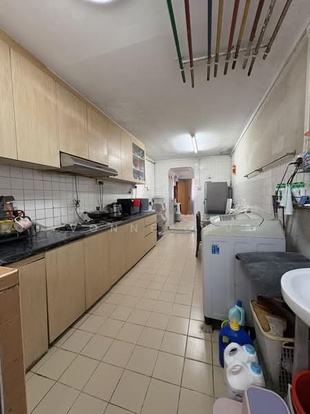 323 Ubi Avenue 1, 323 Ubi Avenue 1, 3 Bedrooms, 1,130 sqft, HDB Flat For Rent, by Yvonne Chua, 500174375 - Kitchen - PropertyGuru.com.sg
