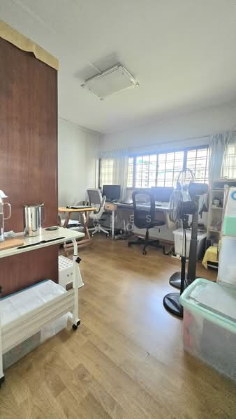 72 Marine Drive, 72 Marine Drive, 3 Bedrooms, 1,259 sqft, HDB Flat For Sale, by James Yeo, 500174380 - Study - PropertyGuru.com.sg