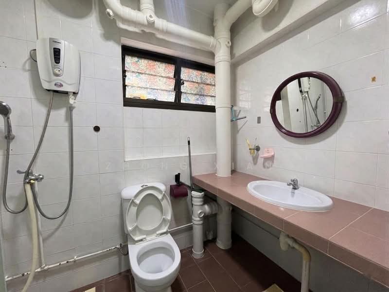 625 Choa Chu Kang Street 62, 625 Choa Chu Kang Street 62, 3 Bedrooms, 1,087 sqft, HDB Flat For Sale, by Zhong Xian, 500174382 - Master Bathroom - PropertyGuru.com.sg