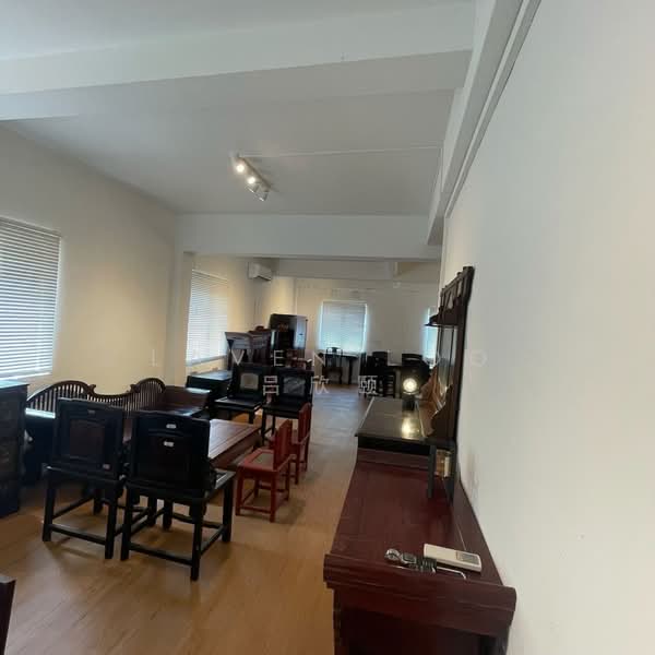 Freehold showroom industrial for sale, , 800 sqft, Office For Sale, by Laven Loo 吕欣颐, 500174388 - CommercialGuru.com.sg