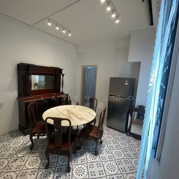 Freehold showroom industrial for sale, , 800 sqft, Office For Sale, by Laven Loo 吕欣颐, 500174388 - CommercialGuru.com.sg