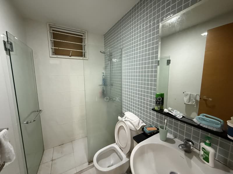 The Jade, 9 Bukit Batok Central Link, 3 Bedrooms, 1,335 sqft, Condominium For Rent, by Derick Foo, 500174392 - Bathroom - PropertyGuru.com.sg