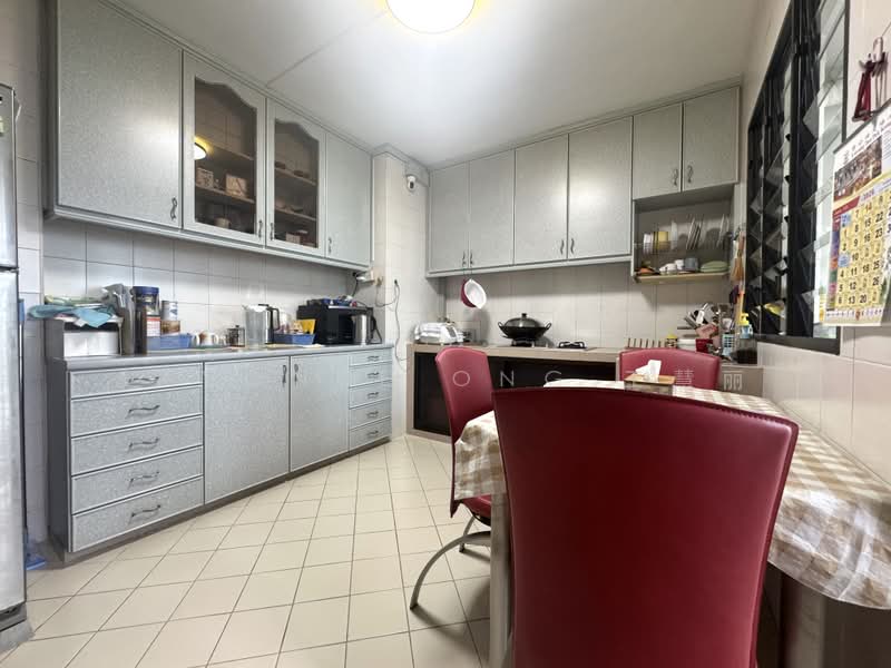 205C Compassvale Lane, 205C Compassvale Lane, 3 Bedrooms, 1,324 sqft, HDB Flat For Sale, by Lavonne Ong 王慧丽, 500174394 - Kitchen - PropertyGuru.com.sg