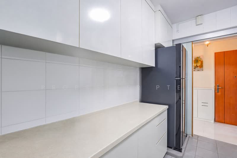 613B Punggol Drive, 613B Punggol Drive, 3 Bedrooms, 1,001 sqft, HDB Flat For Sale, by JOHN YEO, 500174395 - Kitchen - PropertyGuru.com.sg