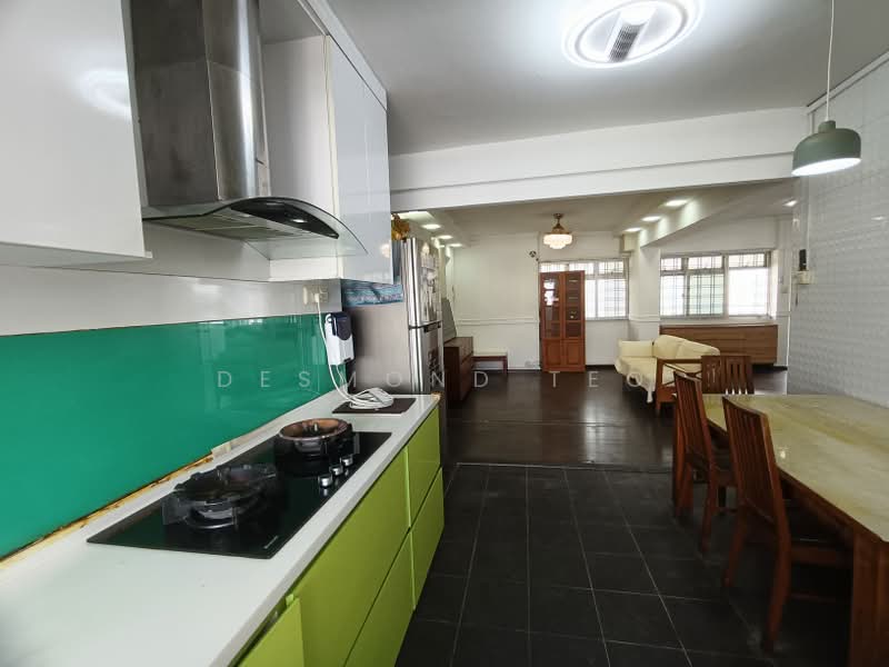 450E Tampines Street 42, 450E Tampines Street 42, 3 Bedrooms, 1,130 sqft, HDB Flat For Sale, by DESMOND TEO, 500174427 - Kitchen - PropertyGuru.com.sg