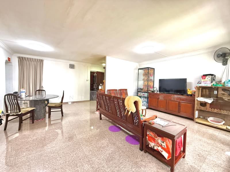 121B Rivervale Drive, 121B Rivervale Drive, 3 Bedrooms, 1,184 sqft, HDB Flat For Sale, by Candy ZiQi 紫绮, 500174437 - Living Room - PropertyGuru.com.sg