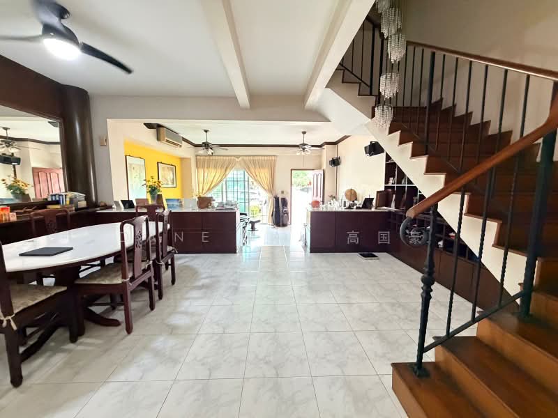 Seletar Terrace, , 4 Bedrooms, 2,400 sqft, Terraced House For Sale, by Dane Kau 高国豪, 500174440 - Living Room - PropertyGuru.com.sg