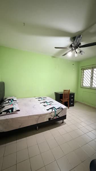 263 Bukit Batok East Avenue 4, 263 Bukit Batok East Avenue 4, Room Rental, 150 sqft, HDB Flat For Rent, by Brandon Tan, 500174451 - Bedroom - PropertyGuru.com.sg