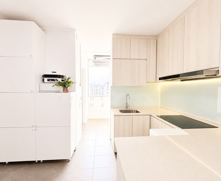 204 Petir Road, 204 Petir Road, 3 Bedrooms, 1,313 sqft, HDB Flat For Sale, by Dhaneswery (Dhanes), 500174457 - Kitchen - PropertyGuru.com.sg