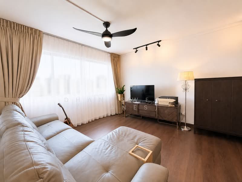 204 Petir Road, 204 Petir Road, 3 Bedrooms, 1,313 sqft, HDB Flat For Sale, by Dhaneswery (Dhanes), 500174457 - Living Room - PropertyGuru.com.sg