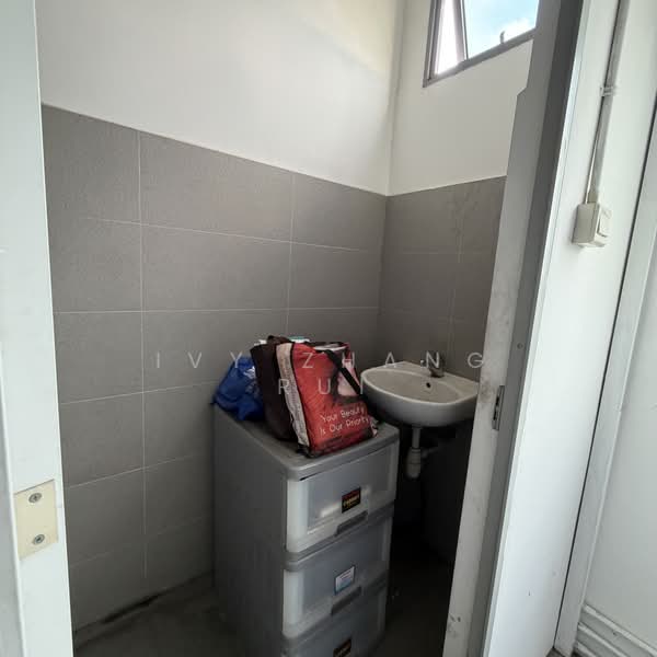 Proxima @ Gambas, 50 Gambas Crescent, 1,766 sqft, Light Industrial (B1) For Sale, by Ivy Zhang Rui, 500174463 - Interior - CommercialGuru.com.sg