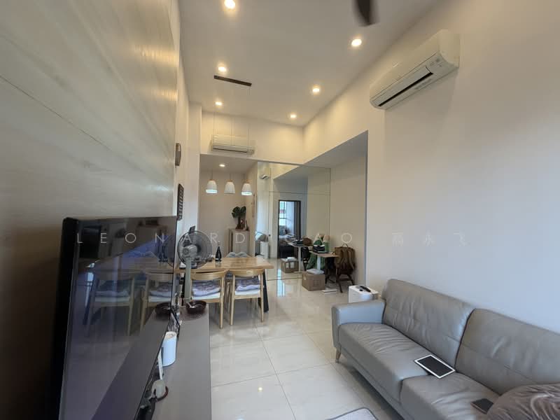 999-Year Boutique 3b Condo at Heart of Serangoon Luxury Landed Aera, , 3 Bedrooms, 807 sqft, Condominium For Sale, by Leonard Gao 高永飞, 500174471 - Living Room - PropertyGuru.com.sg
