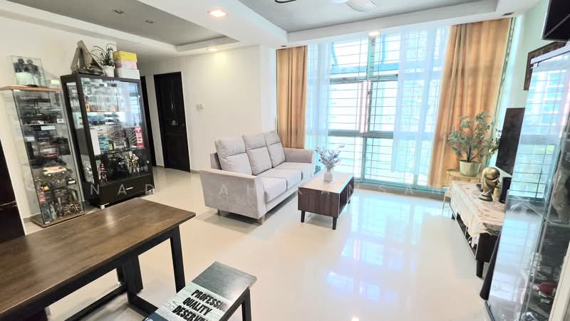 690B Woodlands Drive 75, 690B Woodlands Drive 75, 3 Bedrooms, 968 sqft, HDB Flat For Sale, by Nadiyah Kamsani, 500174493 - Living Room - PropertyGuru.com.sg