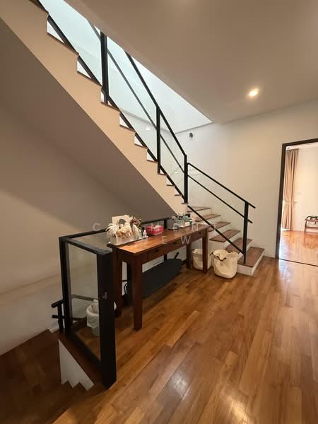 Chiselhurst/Colchester/Cardiff, , 5 Bedrooms, 3,700 sqft, Terraced House For Sale, by Clement Chew, 500174506 - Interior - PropertyGuru.com.sg