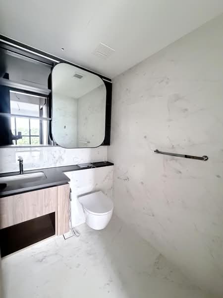 Sceneca Residence, Tanah Merah Kechil Link, 3 Bedrooms, 1,119 sqft, Condominium For Rent, by Jacqueline Ong, 500174507 - Bathroom - PropertyGuru.com.sg