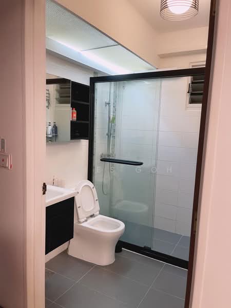 280A Sengkang East Avenue, 280A Sengkang East Avenue, 3 Bedrooms, 1,205 sqft, HDB Flat For Sale, by James Goh, 500174510 - Bathroom - PropertyGuru.com.sg