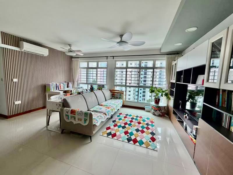 280A Sengkang East Avenue, 280A Sengkang East Avenue, 3 Bedrooms, 1,205 sqft, HDB Flat For Sale, by James Goh, 500174510 - Living Room - PropertyGuru.com.sg
