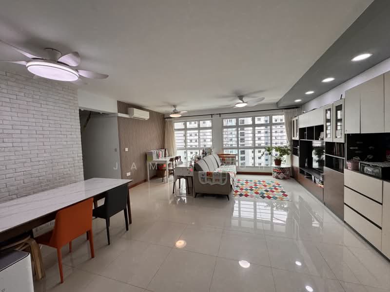280A Sengkang East Avenue, 280A Sengkang East Avenue, 3 Bedrooms, 1,205 sqft, HDB Flat For Sale, by James Goh, 500174510 - Living Room - PropertyGuru.com.sg