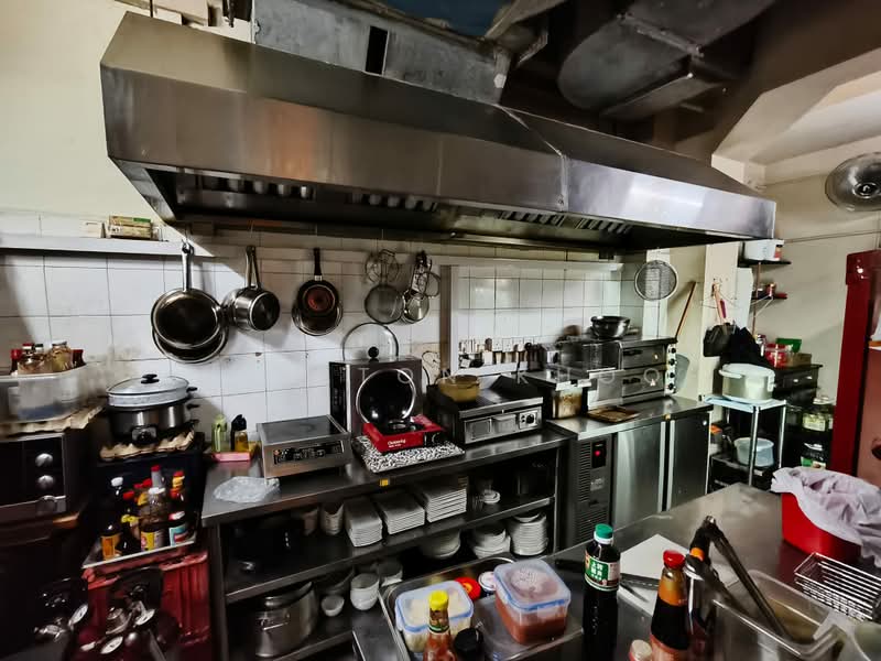 Chinatown Shophouse, , 1,200 sqft, Food & Beverage For Rent, by Winston Khoo, 500174513 - Kitchen - CommercialGuru.com.sg
