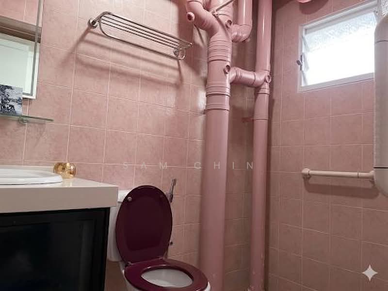 174A Edgedale Plains, 174A Edgedale Plains, 3 Bedrooms, 1,184 sqft, HDB Flat For Sale, by Sam Chin, 500174526 - Bathroom - PropertyGuru.com.sg