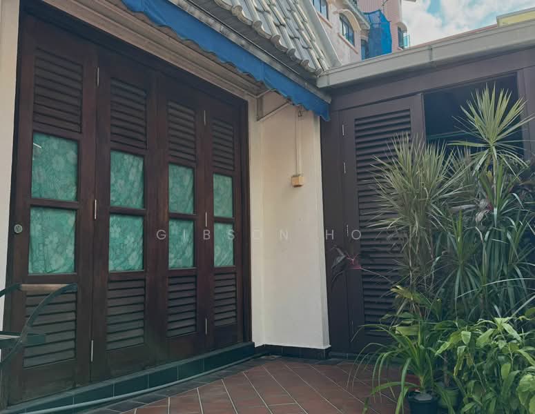 Freehold - Spacious Detached house, Siglap, 6 Bedrooms, 2,998 sqft, Detached House For Sale, by Gibson Ho, 500174527 - Exterior - PropertyGuru.com.sg